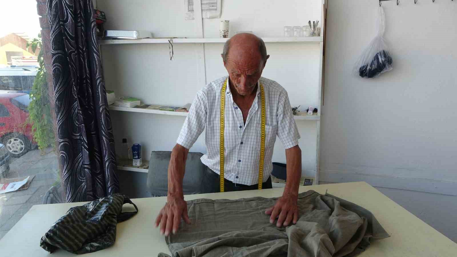 cocuk yasta eline aldigi igne ipligi 60 yildir birakmadi 1 a7lCBeZQ