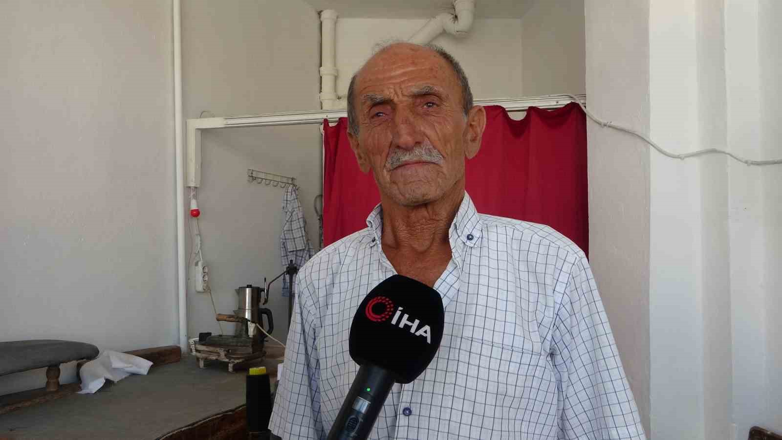 cocuk yasta eline aldigi igne ipligi 60 yildir birakmadi 4 CbAHgRpW