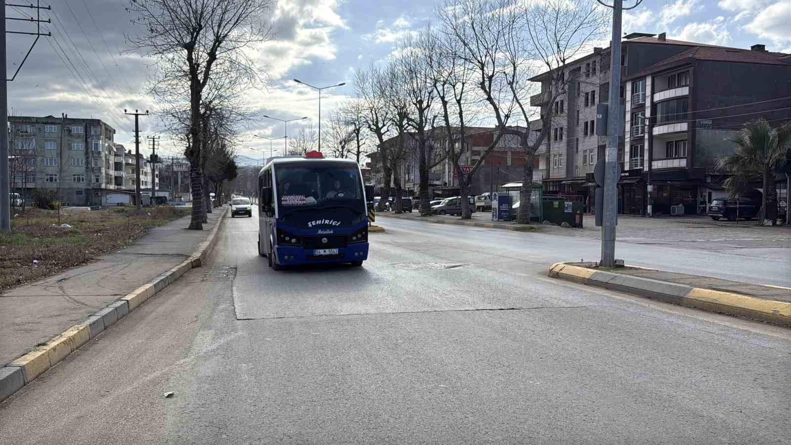 Çocuk yaşta muavinlik yaparak başladı, şimdi minibüs direksiyonunda kadınlara ilham oluyor 14 cocuk yasta muavinlik yaparak basladi simdi minibus direksiyonunda kadinlara ilham oluyor 10 DhsHPGP3