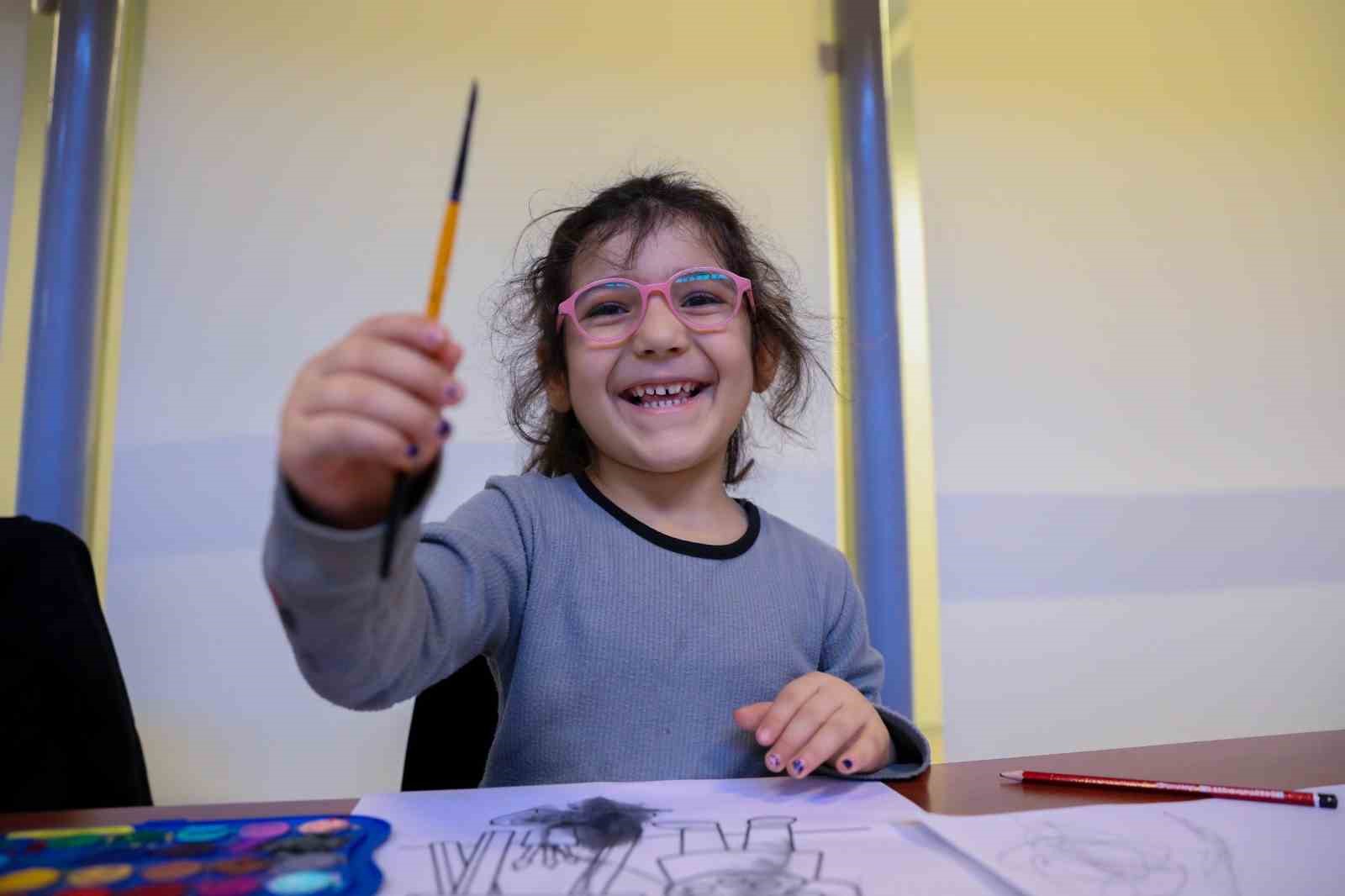 cocuklar bir gunlugune ressam oldu 1