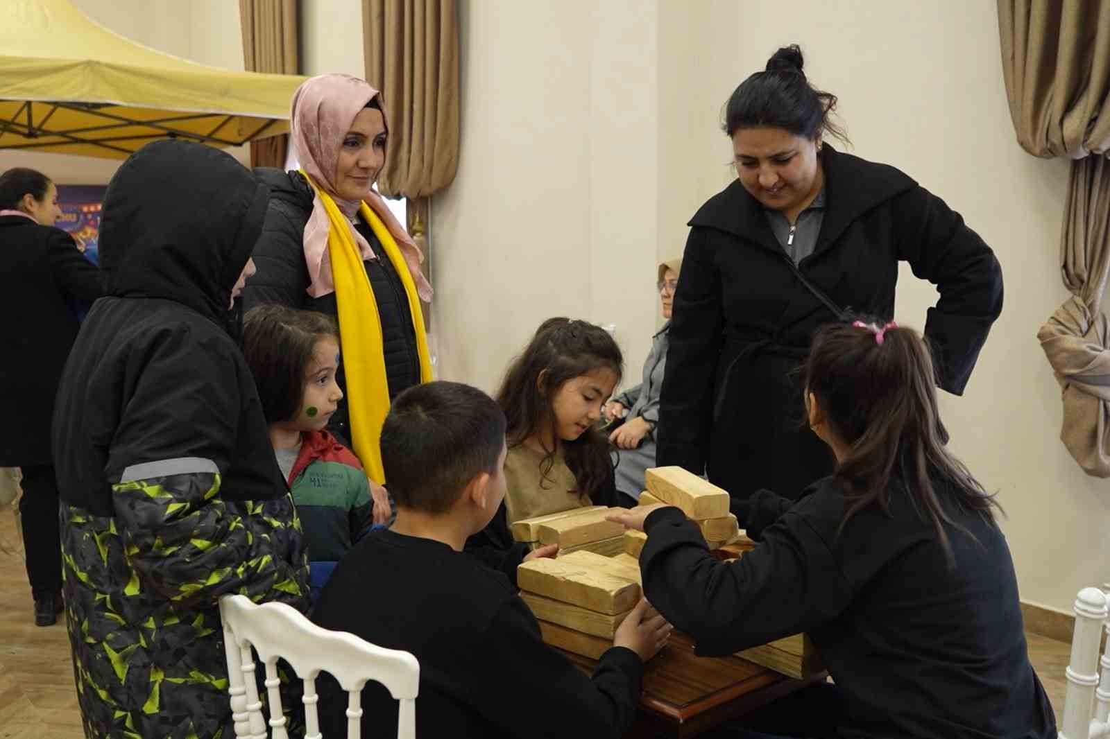 cocuklar icin ucretsiz senlik duzenlendi aileler akin etti 2