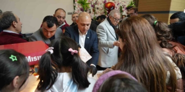 cocuklar-icin-ucretsiz-senlik-duzenlendi-aileler-akin-etti-87Fjq48h.jpg