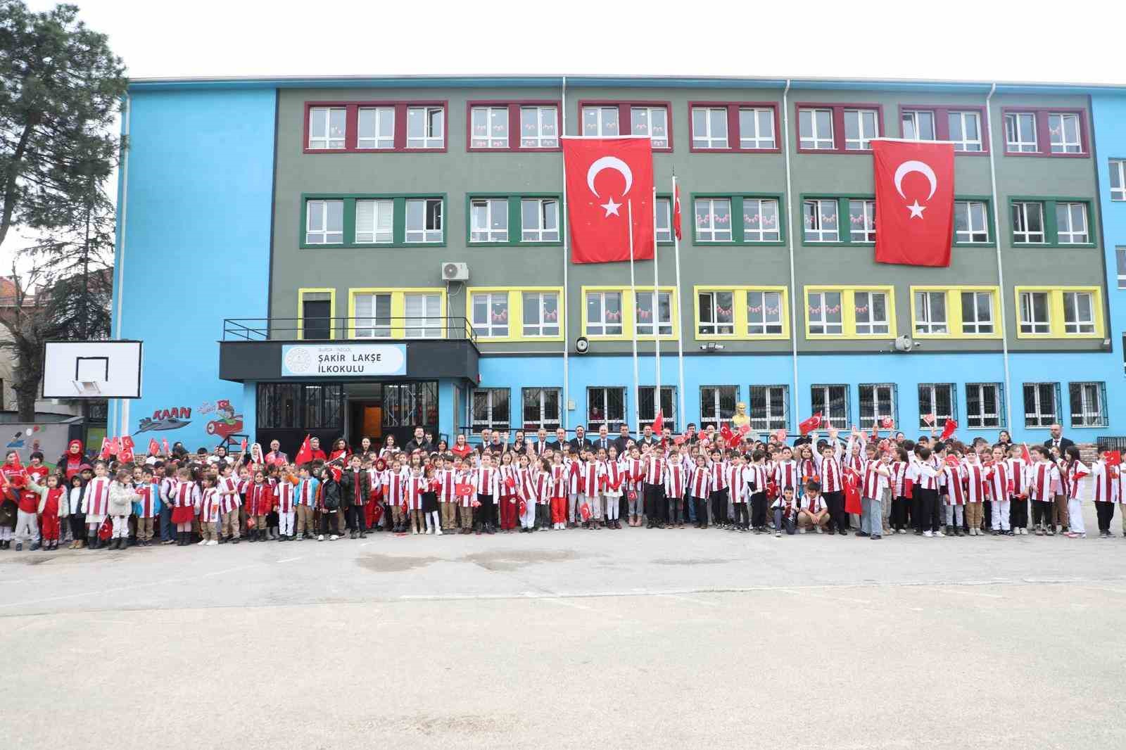 cocuklar inegolspor formasiyla bulusuyor 0 6EJ4sJtp