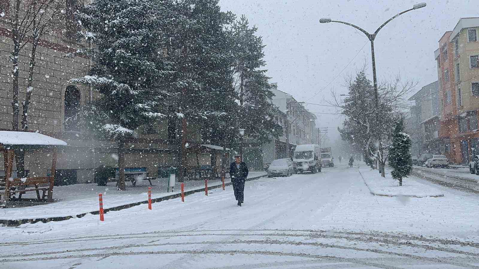 cocuklar karin tadini posetlerle kayarak cikardi 2
