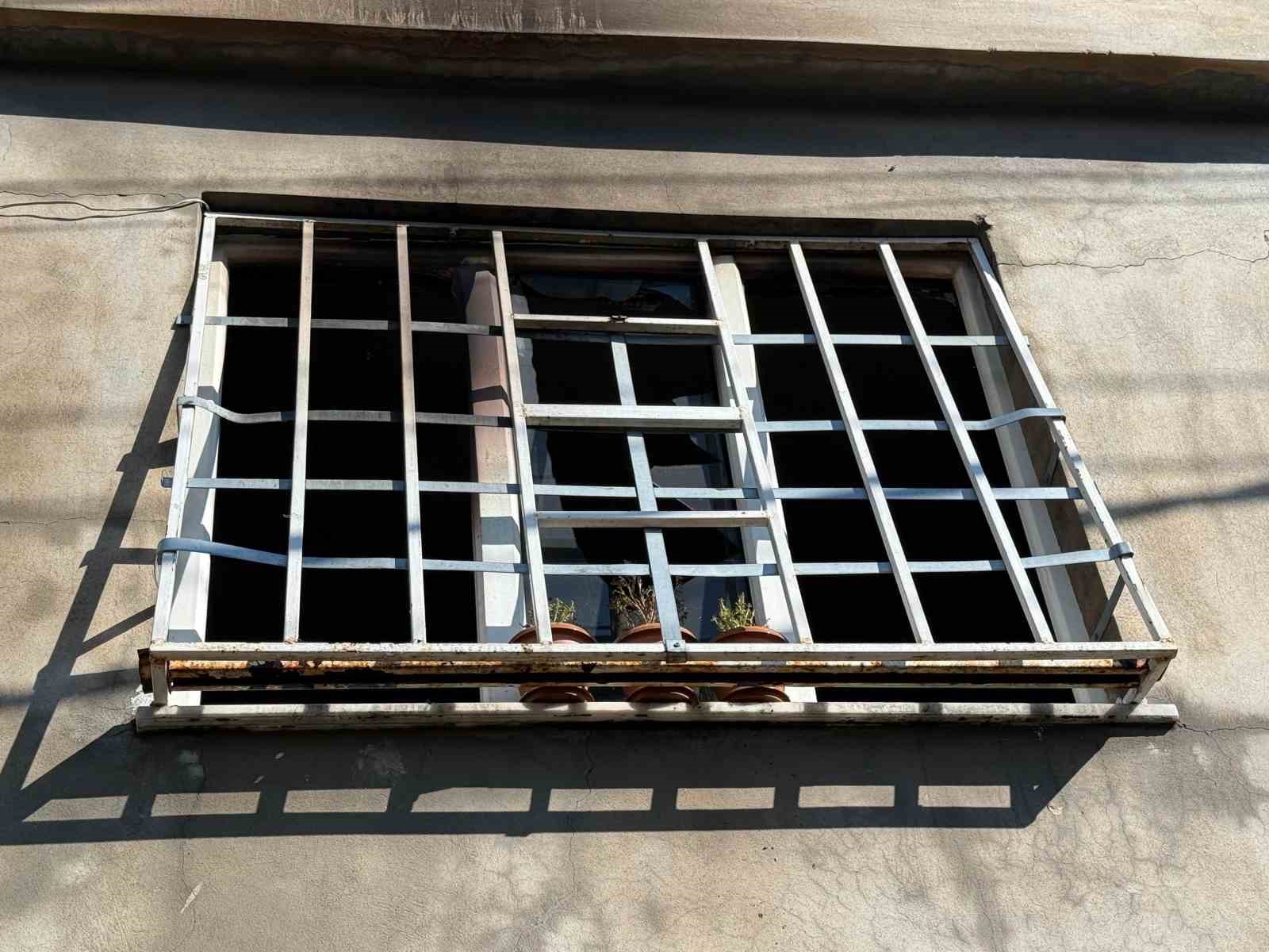 cocuklar sobayi devirdi facianin esiginden donuldu 1 HVZJUMUc