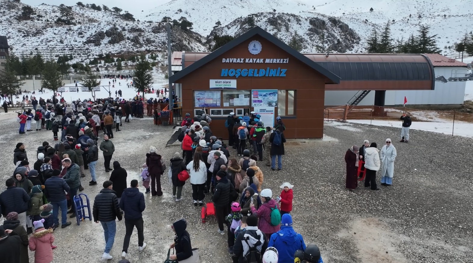 cocuklar somestir tatilinin keyfini davraz kayak merkezinde cikardi 2 19PiJ1kT