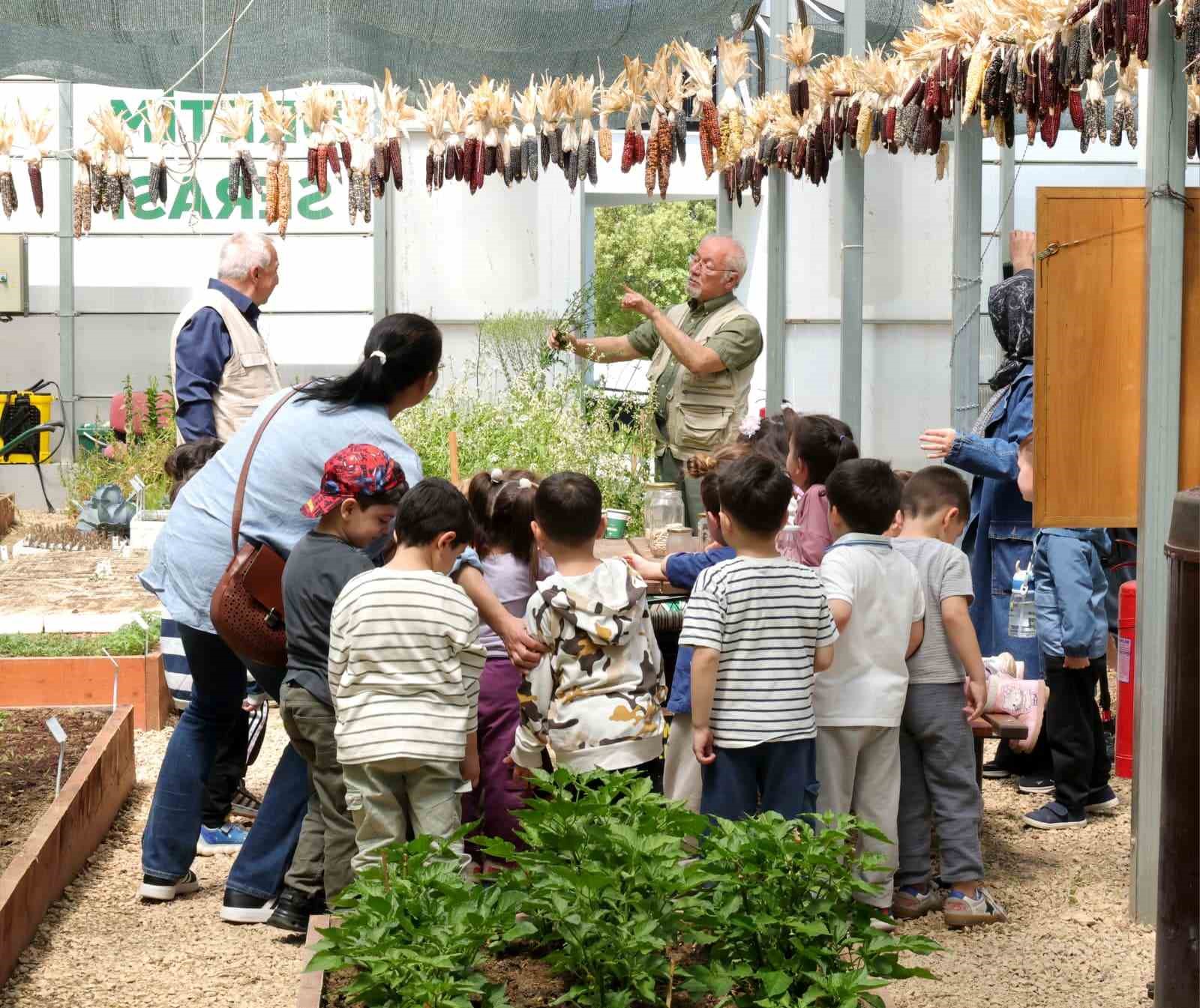 cocuklar toprak sevgisini osmangazide ogrendi 5 JTVuTswr