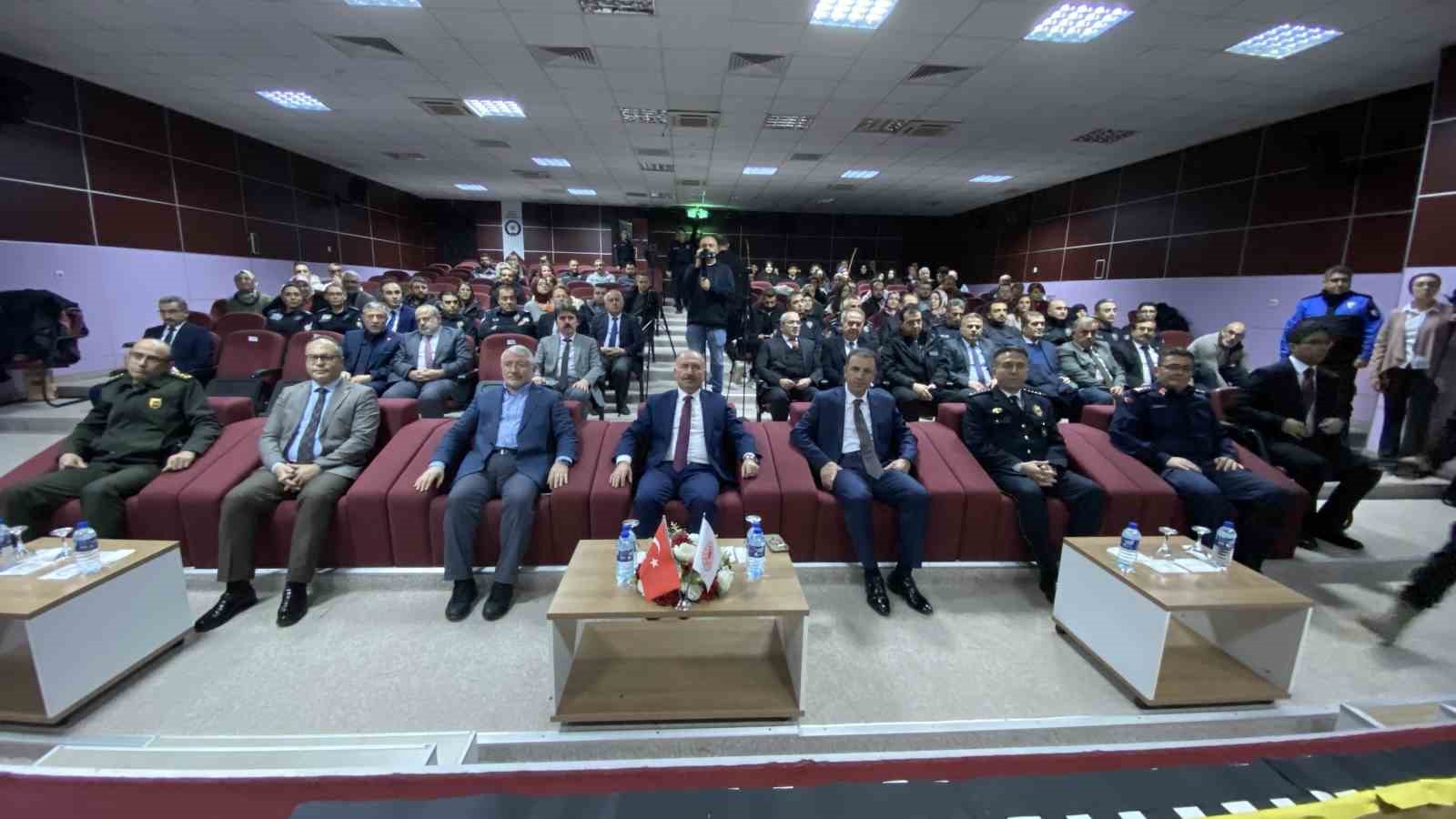 cocuklar ve genclerin sosyallesmesini amac edinen projede 17 bin 500 kisiye ulasildi 10 Ntib9JWE