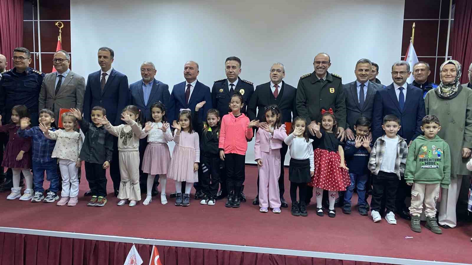 cocuklar ve genclerin sosyallesmesini amac edinen projede 17 bin 500 kisiye ulasildi 11 IsetWjzj