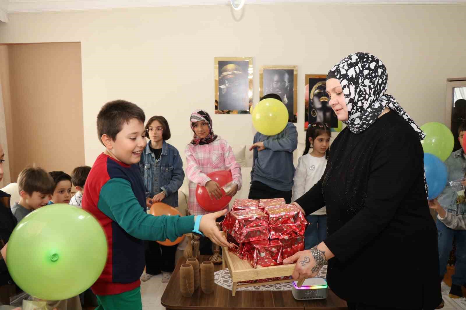 cocuklara bayram tadinda misafirlik 1 kLA4lS6n