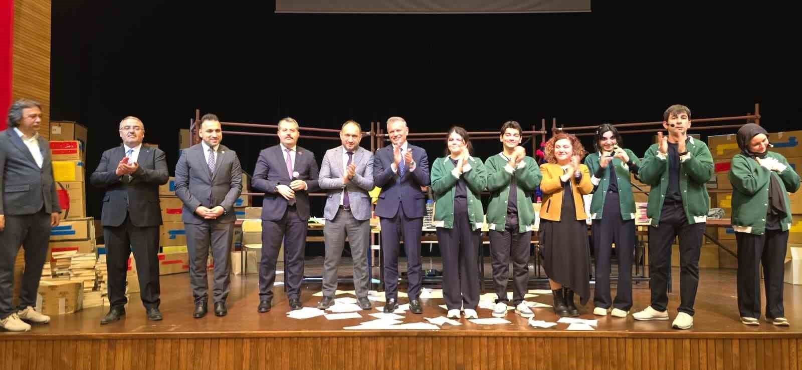 Çocuklara kooperatif bilinci: "Bir Kooperatif Macerası" sahnelendi 6 cocuklara kooperatif bilinci bir kooperatif macerasi sahnelendi 2 vgnrJ3Kv