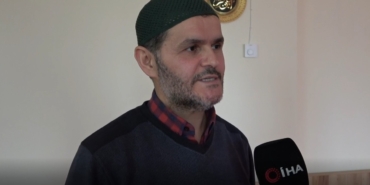 cocuklara-muezzinlik-ogretme-tartismasinda-imama-yumruklu-saldiri-feOjdsZg.jpg