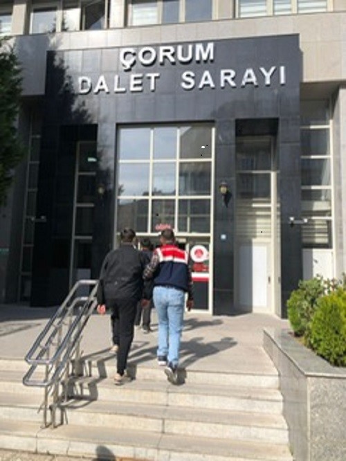 cocuklara sosyal medyadan molotof hazirlama egitimi veren sahislara operasyon 2 tutuklama 0 1dSKpPcr