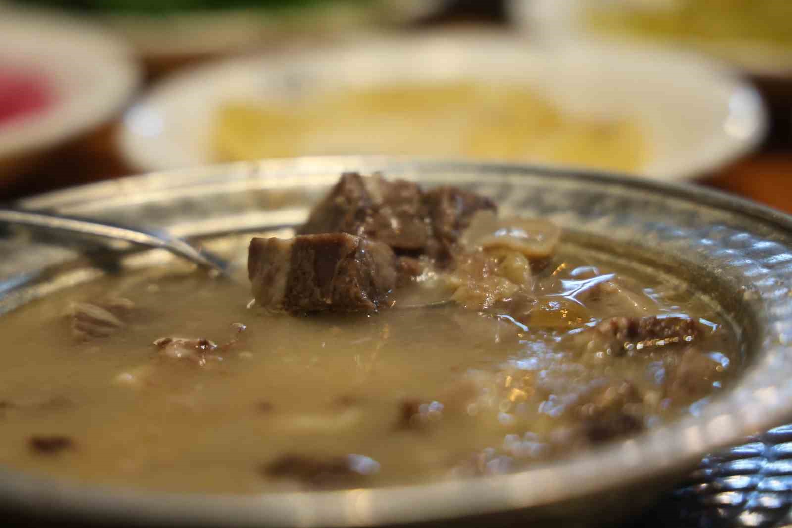cocuklarin dahi tukettigi kis corbalari kelle ve arabasi 10 OQje7cgh