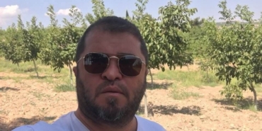 cocuklarini-gormek-icin-gitti-satirli-saldiriya-ugradi-XmUbCfG6.jpg