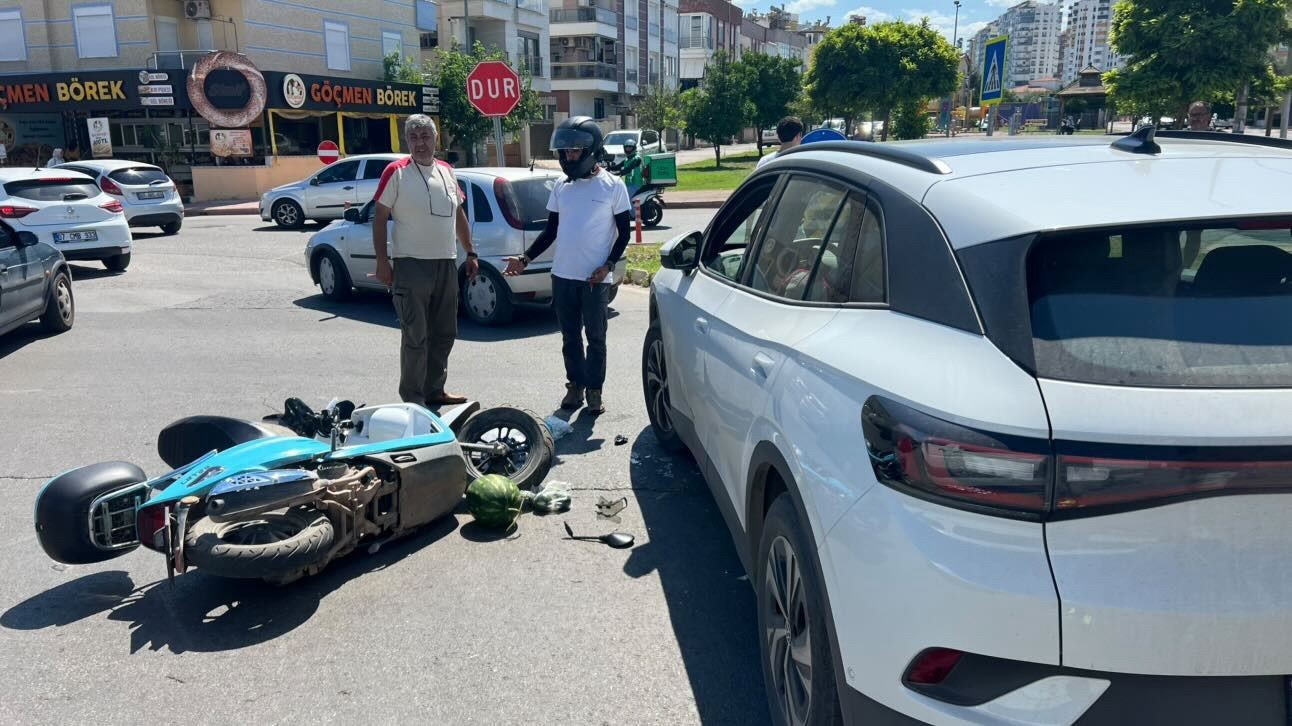 Çocuklarını okuldan almak için yola çıkan anne, motosikletiyle karıştığı kazada hayatını kaybetti 8 cocuklarini okuldan almak icin yola cikan anne motosikletiyle karistigi kazada hayatini kaybetti 4 Iq7GFD48