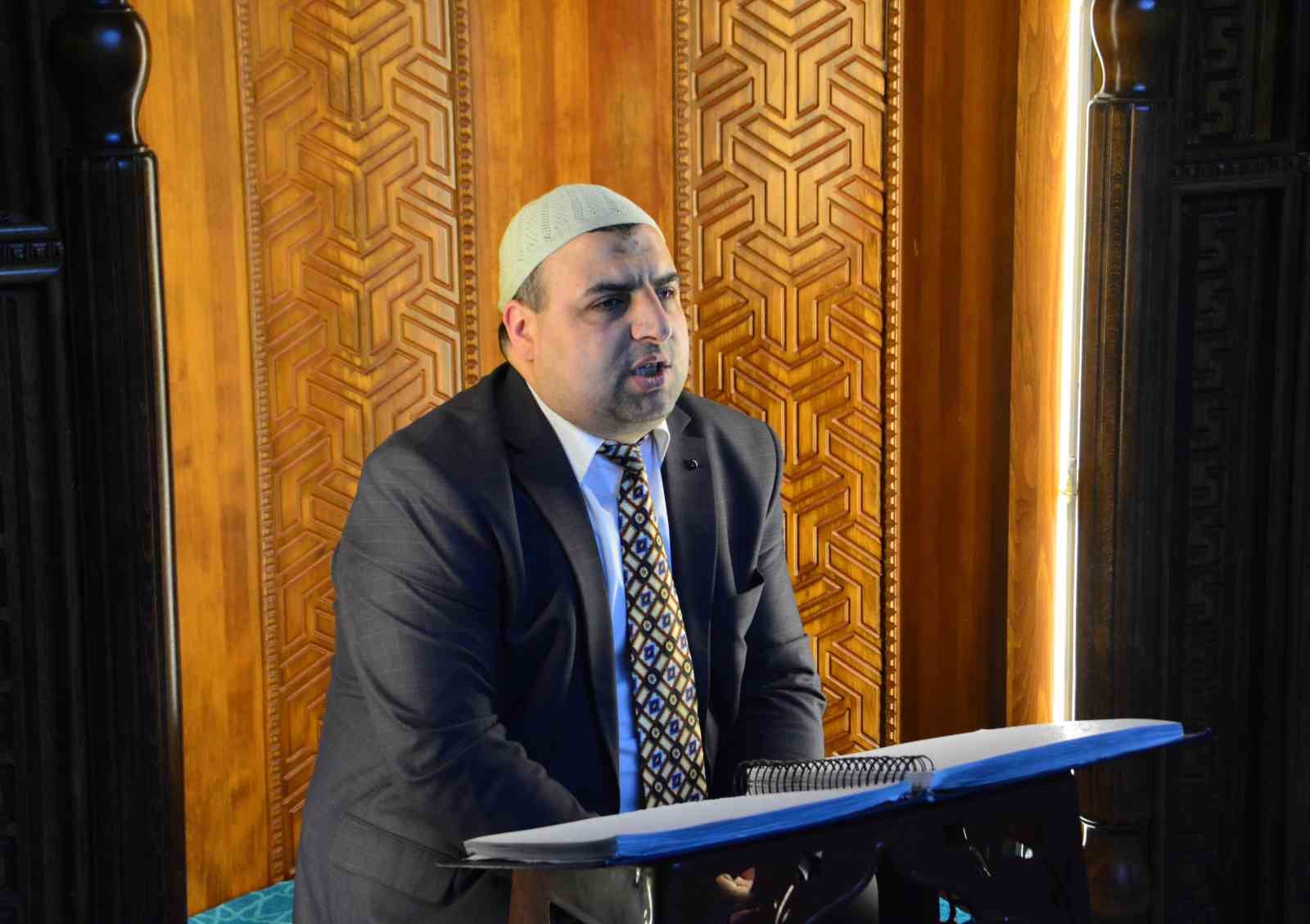 cocukluk hayalini gercege donusturen gorme engelli muezzin engelli olmak kuran okumaya engel degildir 0 mJTvwrdl