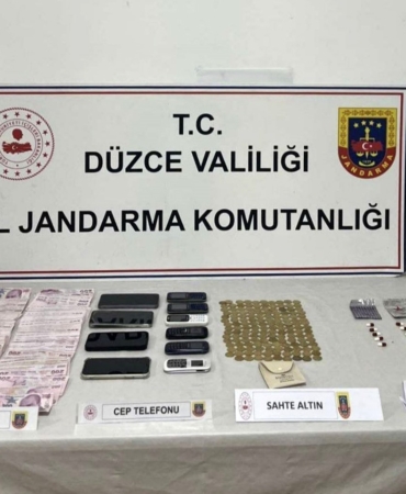 cok-sayida-sahte-altini-560-bin-liraya-satan-4-supheliye-jandarma-baskini-JjLyAckg.jpg