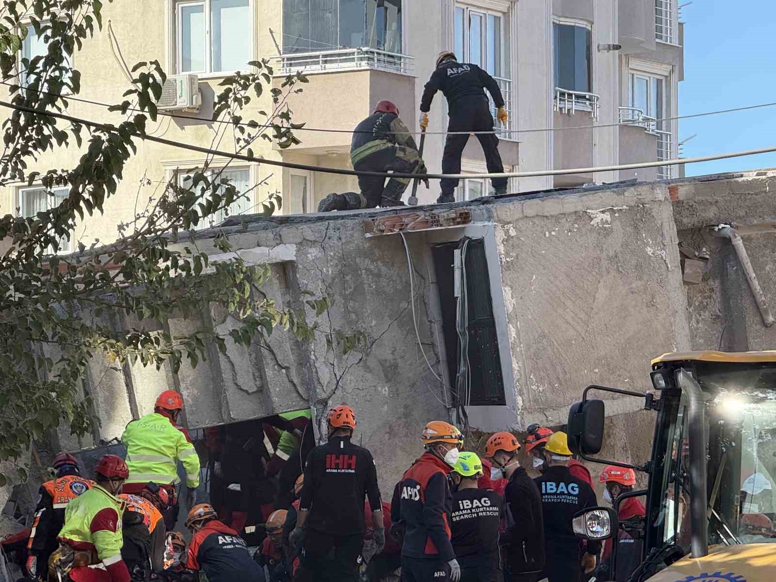 coken binadaki eczaci belki enkaz altinda biz de kalmis olacaktik 3 OdvpMK8z
