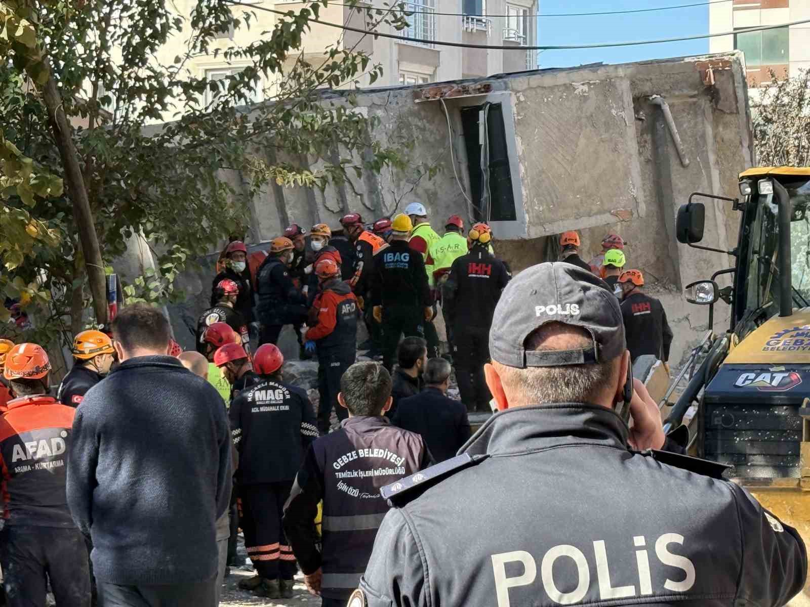 coken binadaki eczaci belki enkaz altinda biz de kalmis olacaktik 5 HtFPk3qS