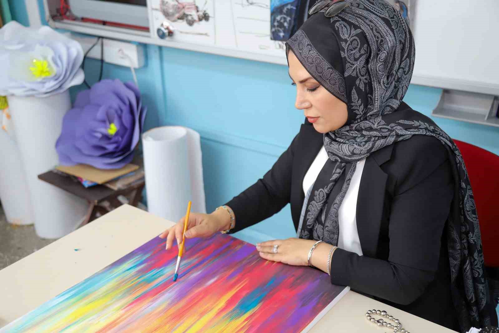Çöp değil sanat eseri: Öğretmen Hatice Şentürk’ten ilham veren geri dönüşüm projesi 5 cop degil sanat eseri ogretmen hatice senturkten ilham veren geri donusum projesi 1