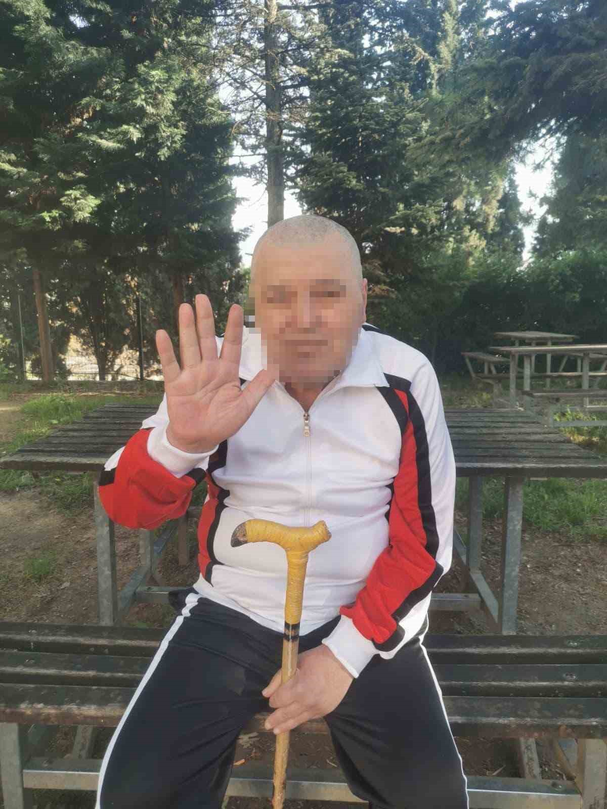cop evde bitkin halde bulunan adamin yeni hali sasirtti 4 CRwlCn3y