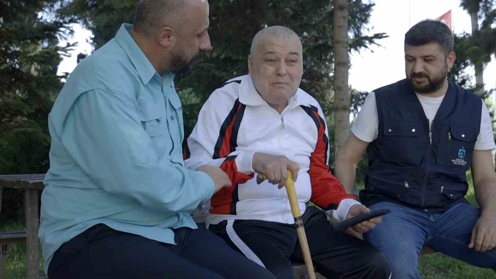 cop evden kurtarilan suleyman amcanin inanilmaz degisimi kamerada 5 W2CqaPbz