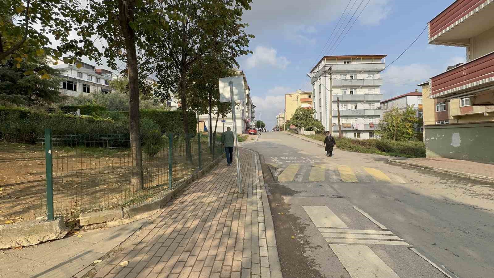 cop kamyonunun carptigi belediye iscisi hayatini kaybetti 2 U32NnJar