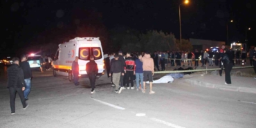 cop-kamyonuyla-carpisan-motosikletteki-2-genc-hayatini-kaybetti-n1Mitd1V.jpg