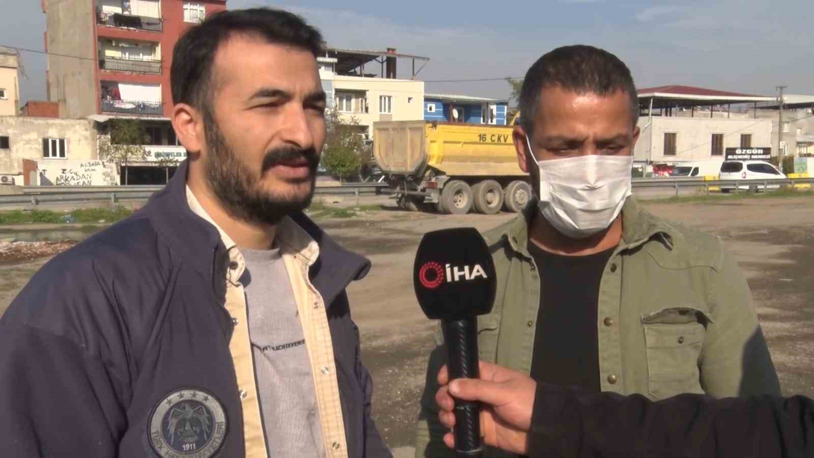 cop karistirirken buldugu bayragi bakin ne yapti 1 pbrTmqmr