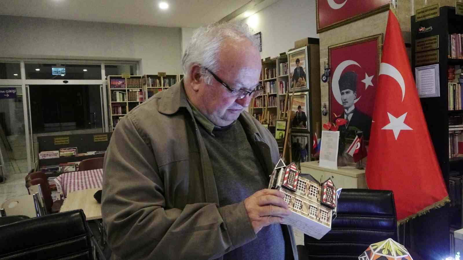 cope gidecek malzemeleri sanata donusturen emekli usta tarihi maketlerle yasatiyor 0 PkSEJSuA
