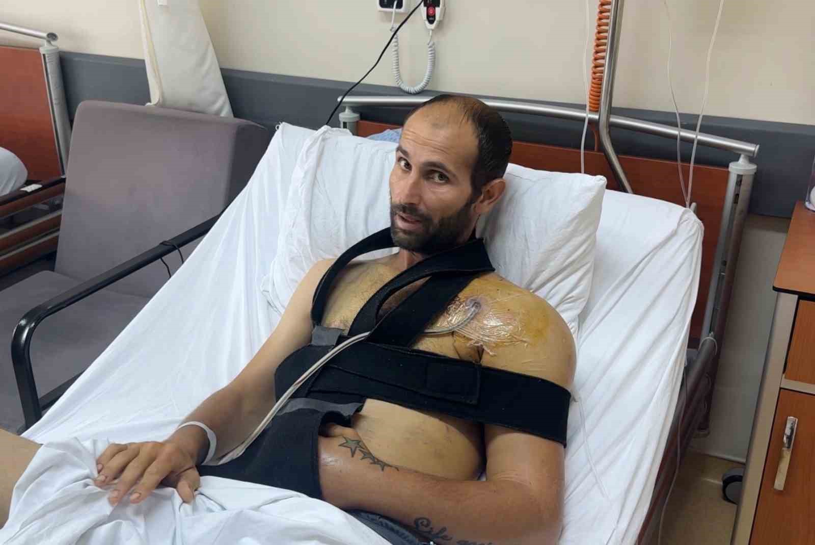 copte buldugu tabancayi kurcalarken omzundan vuruldu amacim bakmakti 0 cRZYK5Lr