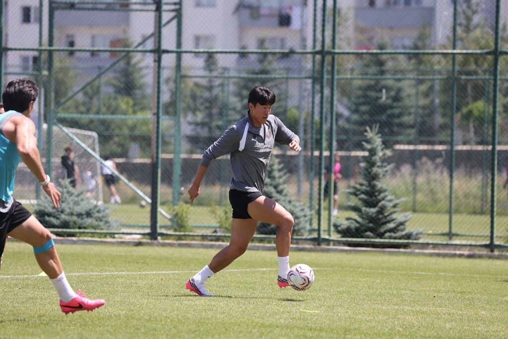 corendon alanyaspor erzurum kampina basladi 2 ry8KcGWt