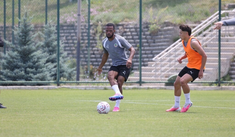 corendon-alanyaspor-erzurum-kampina-basladi-Xs4g52T7.jpg