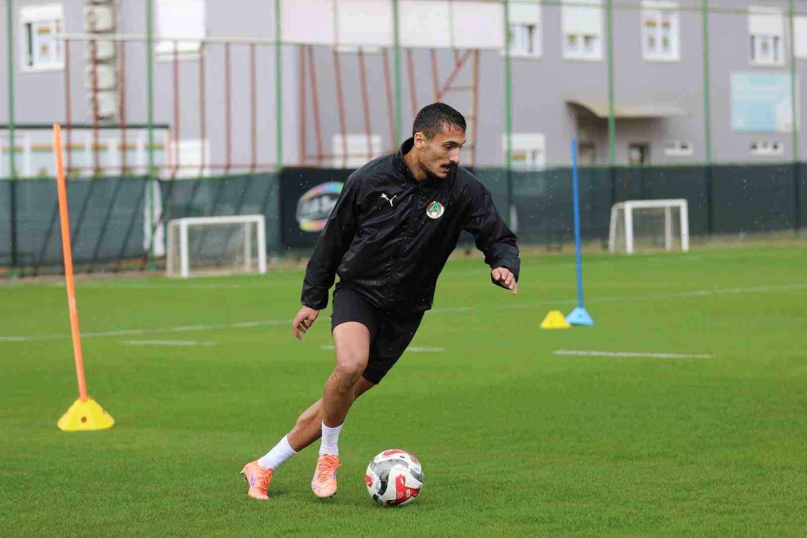 corendon alanyaspor galatasaray maci hazirliklarini surdurdu 1 D91U2jPa