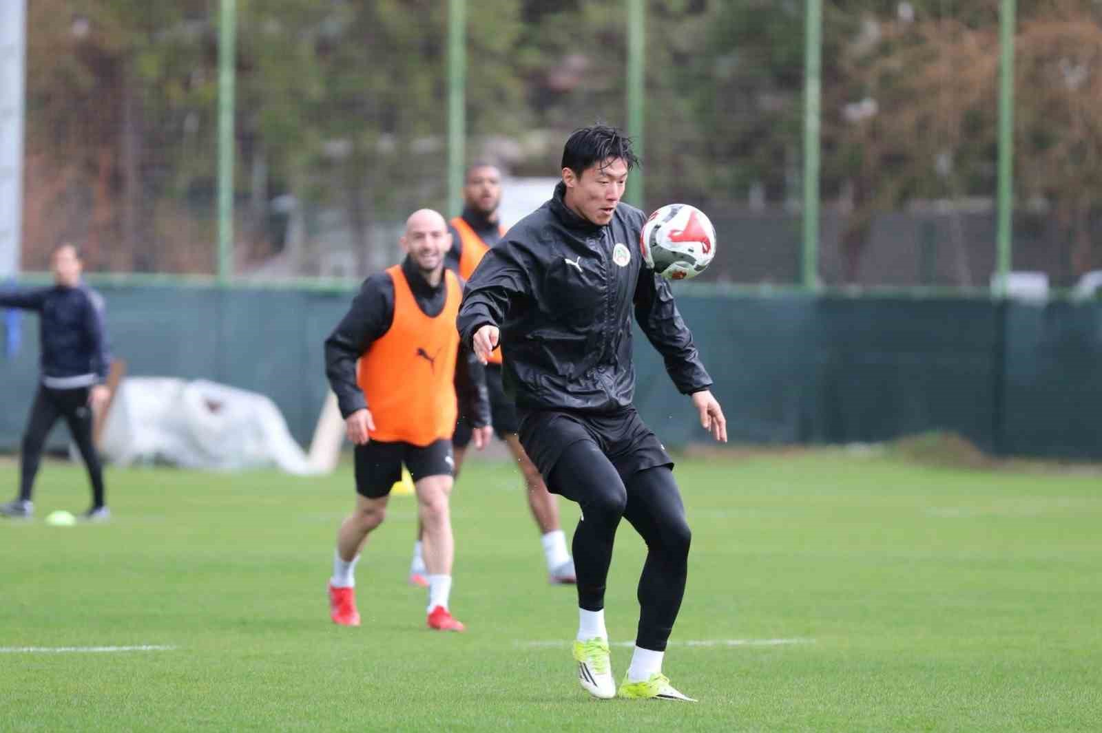 corendon alanyaspor galatasaray maci hazirliklarini surdurdu 5 qW5svLP3