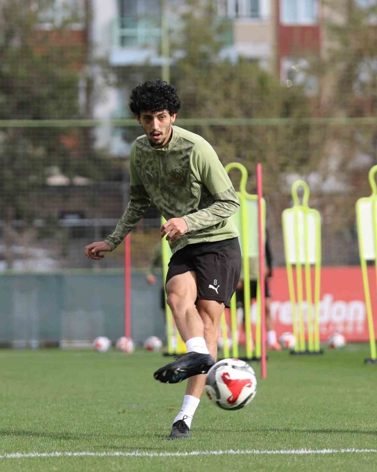 corendon alanyaspor gaziantep fk maci hazirliklarini surdurdu 0 VInaQdXK