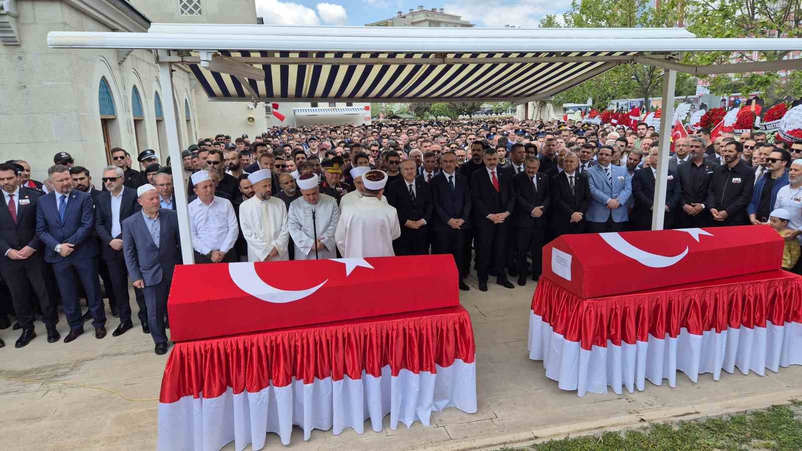 corlu sehitlerini binler ugurladi 2 bczCqkBf