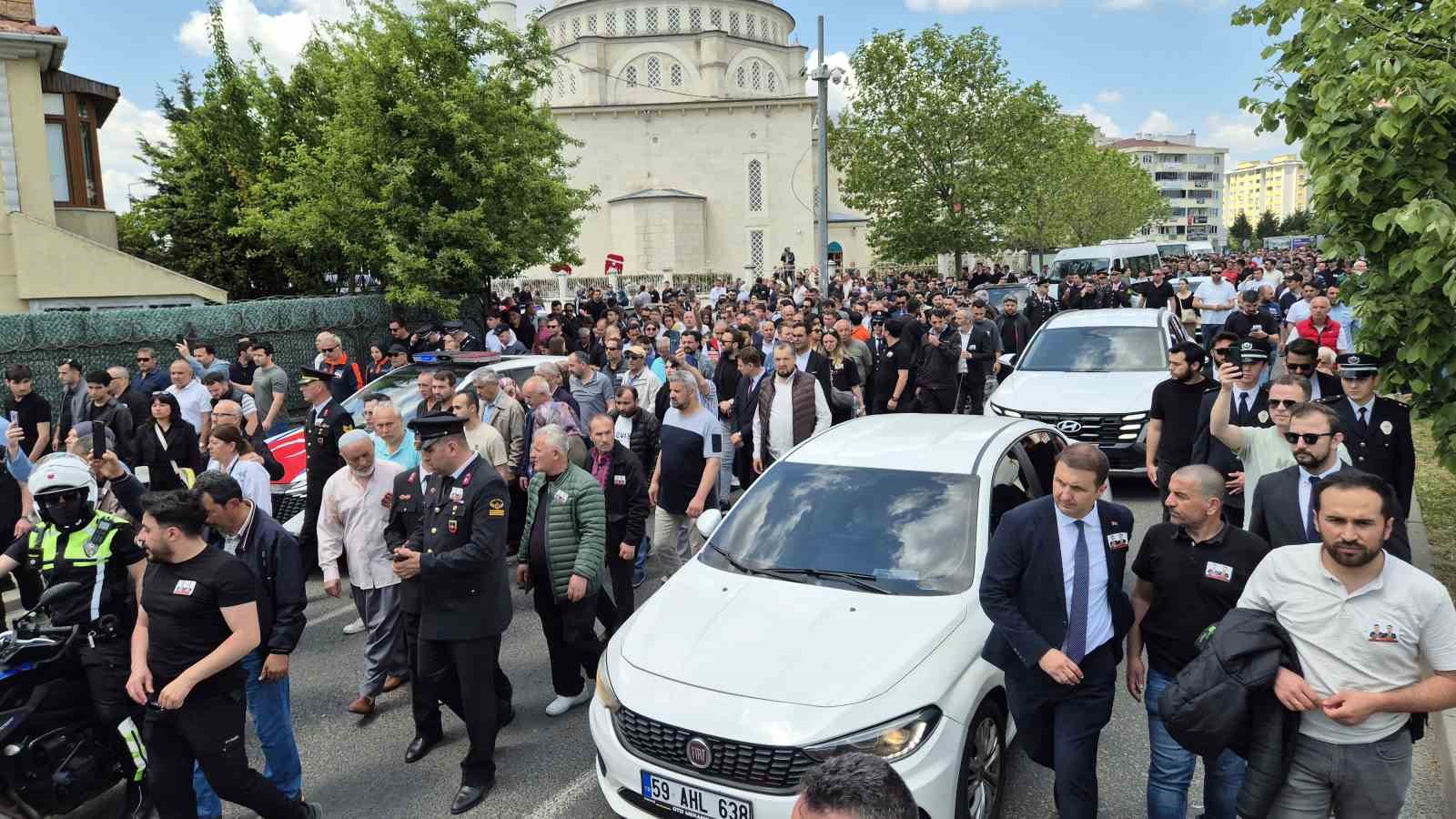 corlu sehitlerini binler ugurladi 6 TJbQDMRM