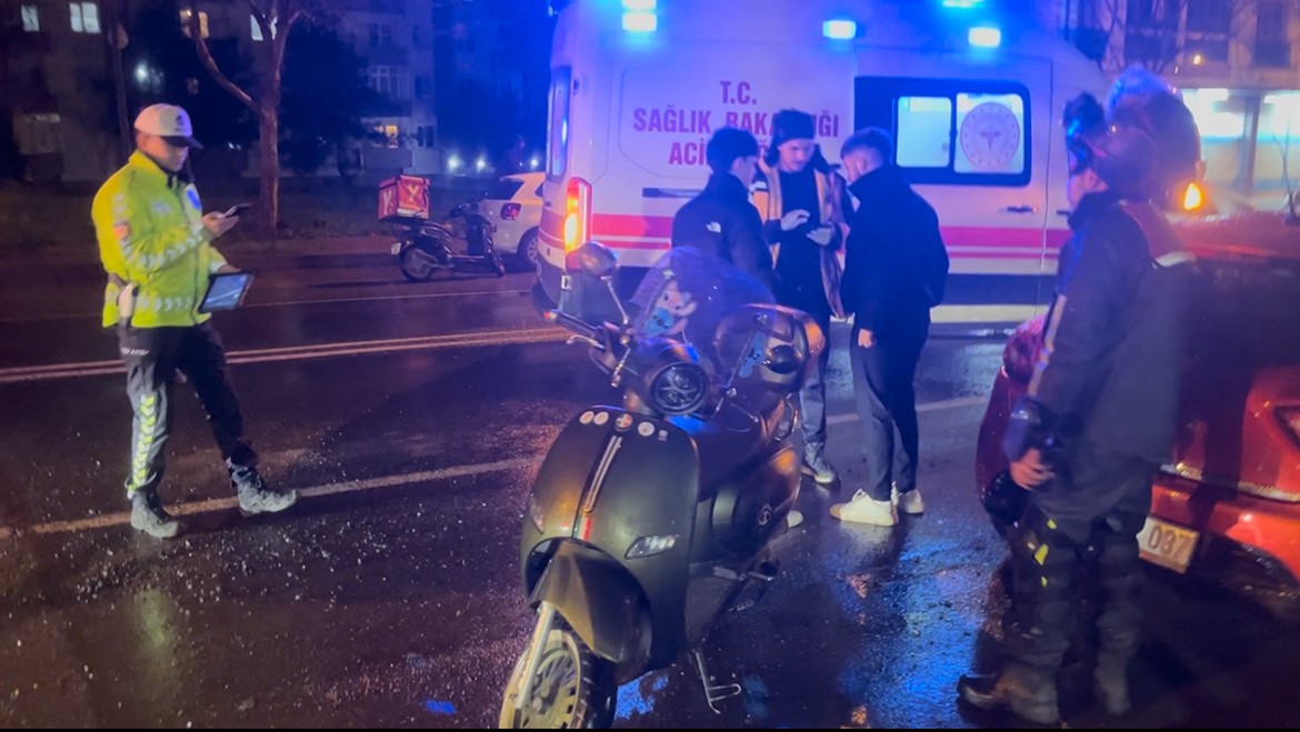 Çorlu’da çukura dalan motosikletli yaralandı 4 corluda cukura dalan motosikletli yaralandi 0 dBH5TTt3