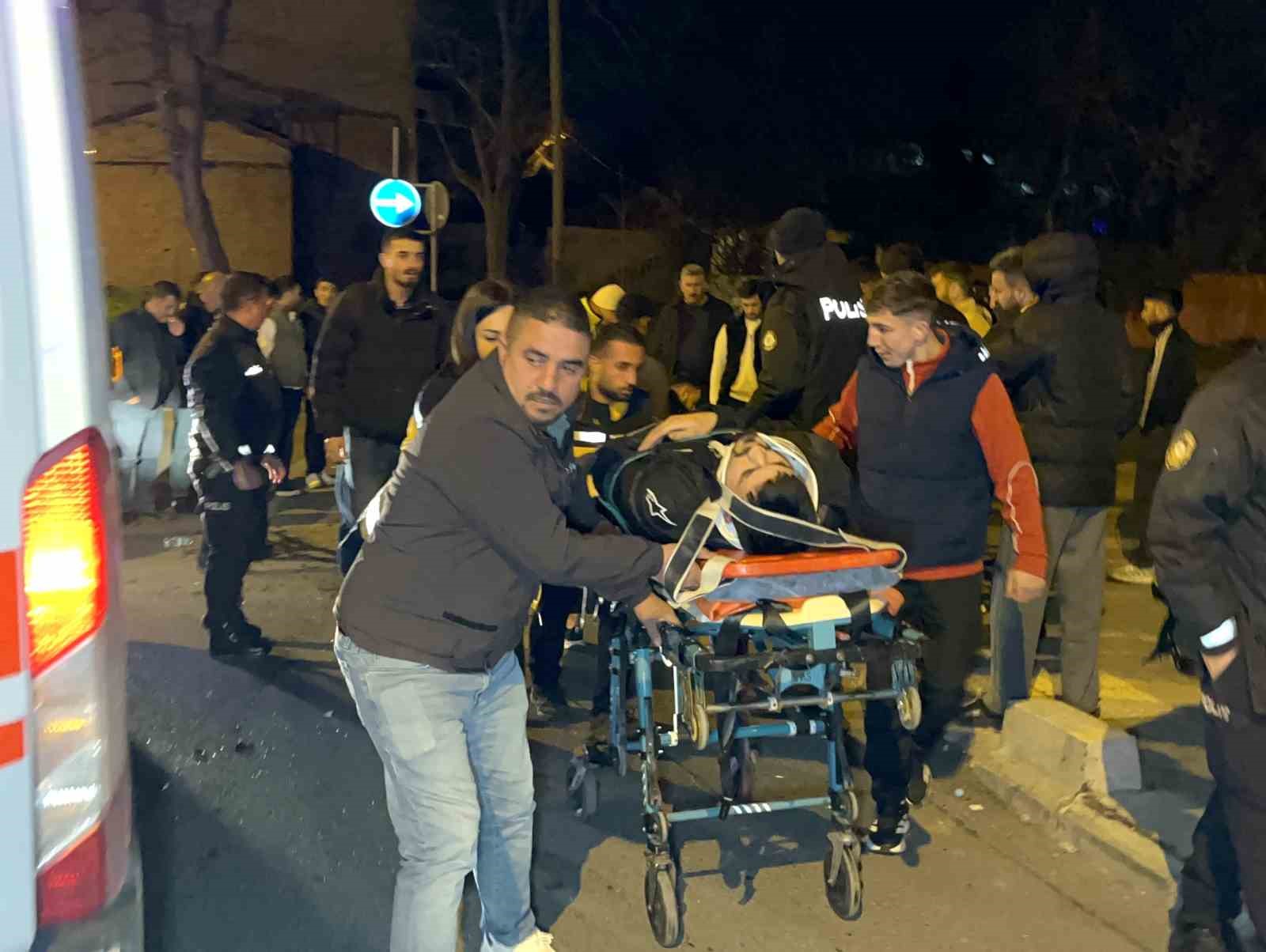 corluda feci kaza 2 yarali 1 MH74eNjw