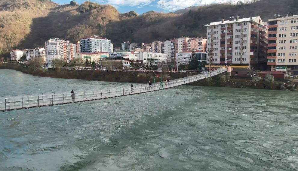 coruh nehri uzerindeki asma kopruler tarihe meydan okuyor 1 zGI5cw7b