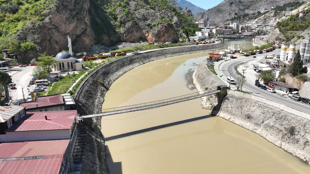 coruh nehri uzerindeki asma kopruler tarihe meydan okuyor 6 ESVyjrvc