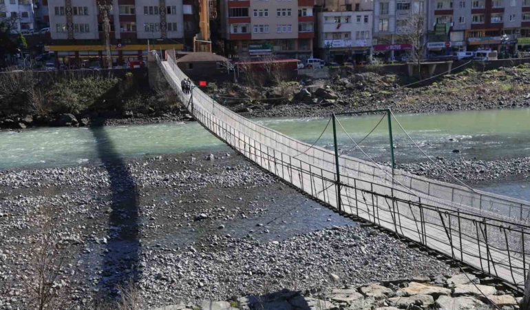 coruh-nehri-uzerindeki-asma-kopruler-tarihe-meydan-okuyor-mItOrBzM.jpg
