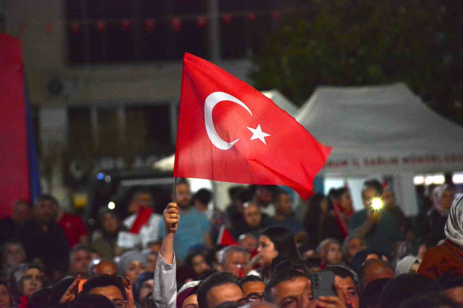 corum 15 temmuzun yildonumunde tek yurek oldu 10 weXiXcE8