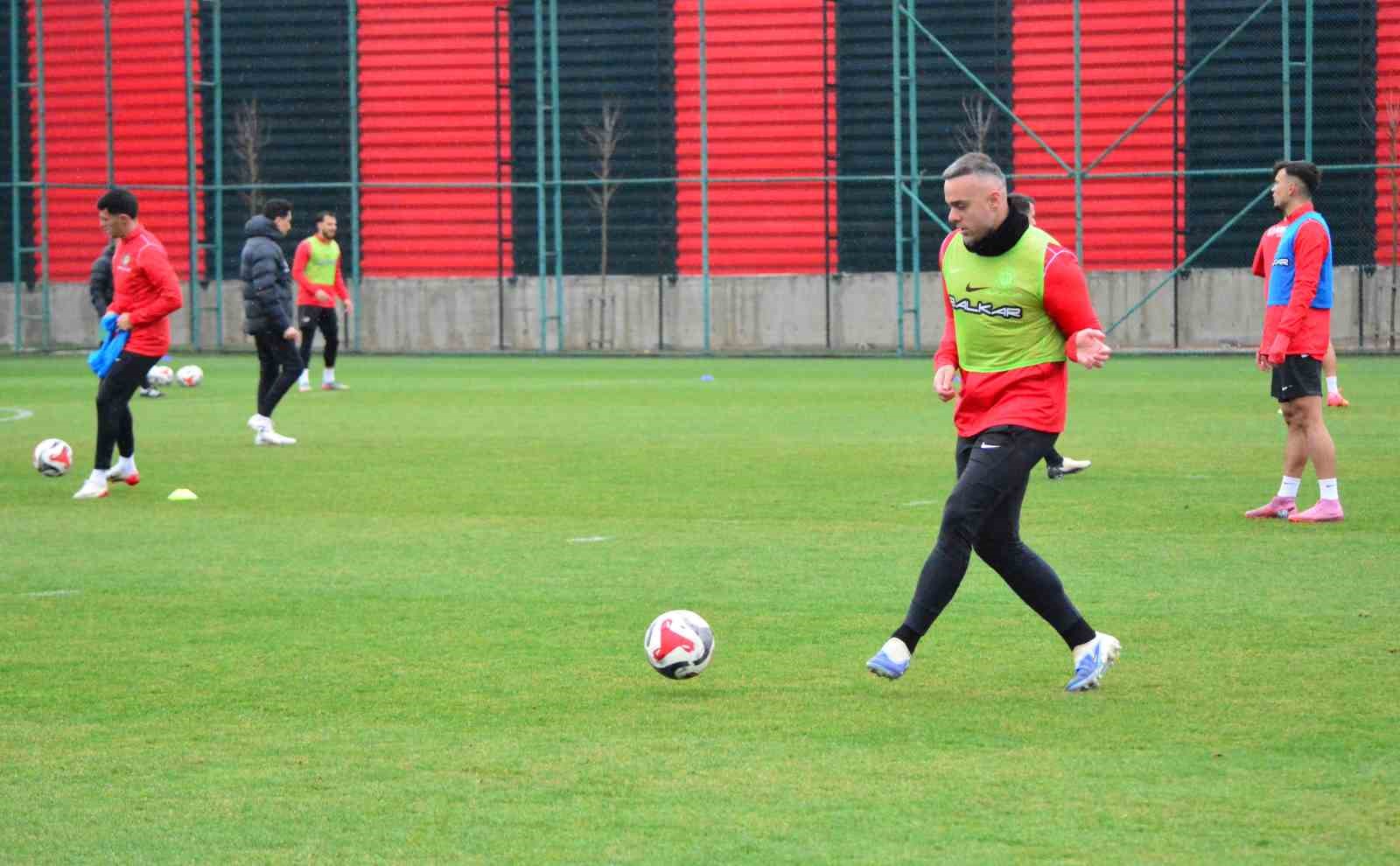 corum fk igdir fkyi yenerek galibiyet serisine devam etmek istiyor 9 VRtkVklB