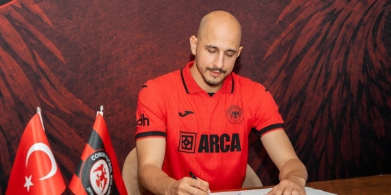 Çorum FK, kaleci Erhan Erentürk’ü renklerine bağladı