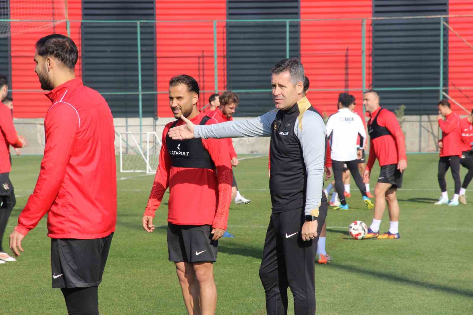Çorum FK, Süper Lig ekibi Alanyaspor ile oynayacağı maçın hazırlıklarını tamamladı 10 corum fk super lig ekibi alanyaspor ile oynayacagi macin hazirliklarini tamamladi 6 M6gEXnDS