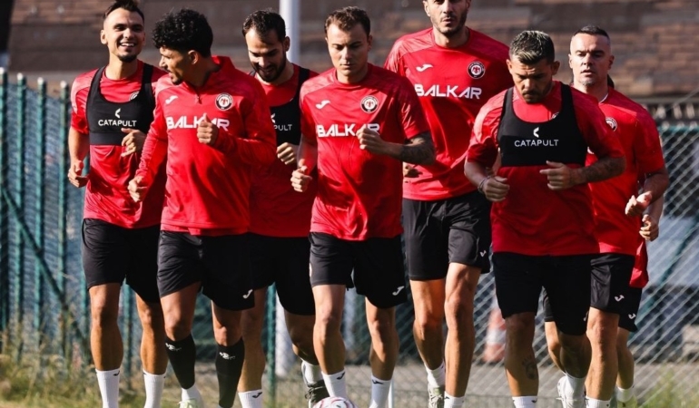 corum-fk-super-lig-hazirliklarina-basladi-DzgC5XxB.jpg