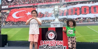 corum-fk-taraftarlari-sampiyonluk-kupasiyla-bulustu-X1Fgqn76.jpg